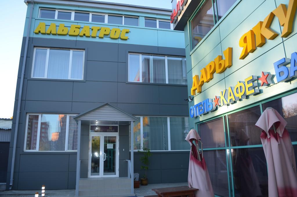 Hotel Albatros Irkutsk Exterior photo