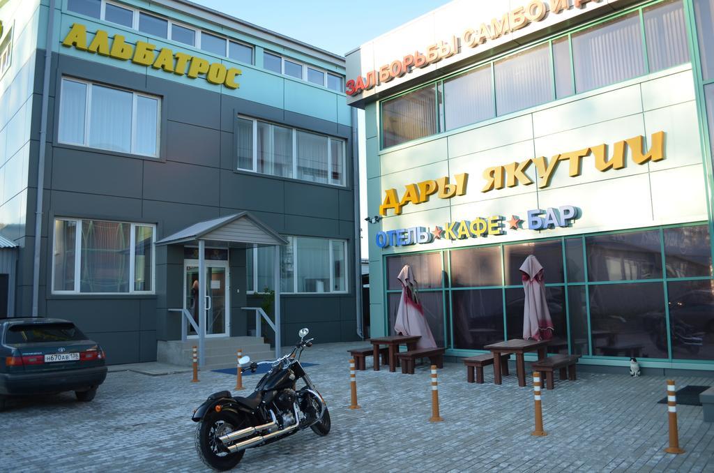 Hotel Albatros Irkutsk Exterior photo